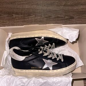 BRAND NEW GOLDEN GOOSE SNEAKERS